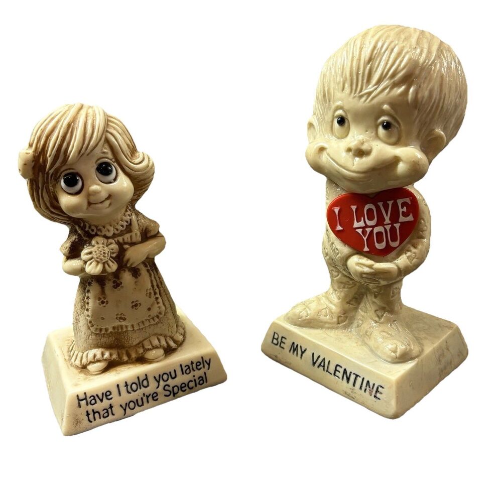 Two Russ Wallace Berrie Figurines Big Eyes ‘70’s Timeless Nostalgia